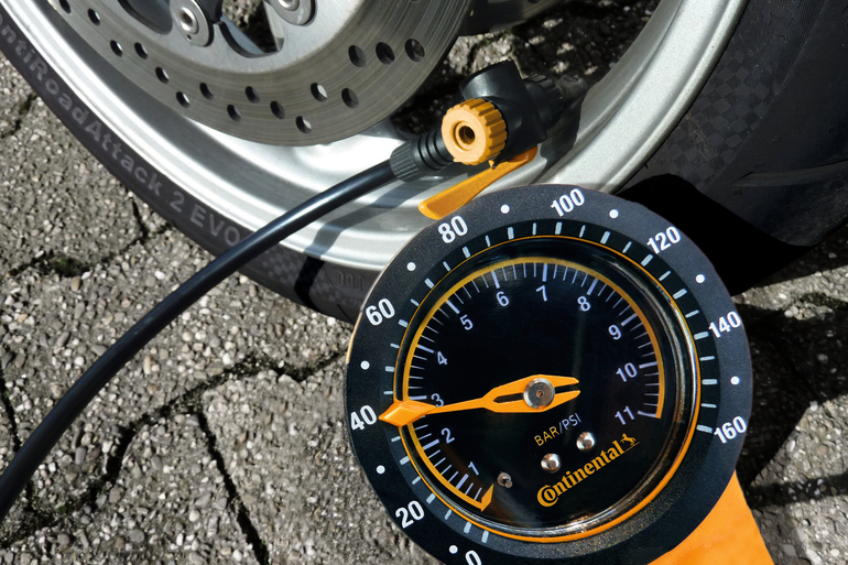 So wichtig ist der Luftdruck im Motorrad-Reifen