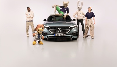 Mercedes-Benz prsentiert Super-Wackel-Dackel