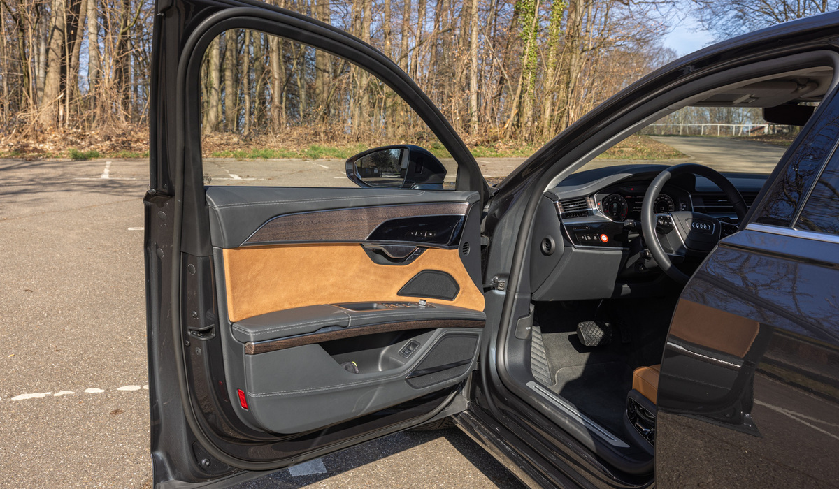 mid Groß-Gerau - Ein Bang & Olufsen Soundsystem sorgt für knackigen Klang, die Verarbeitung ist auf höchstem Niveau. Mike Neumann / mid