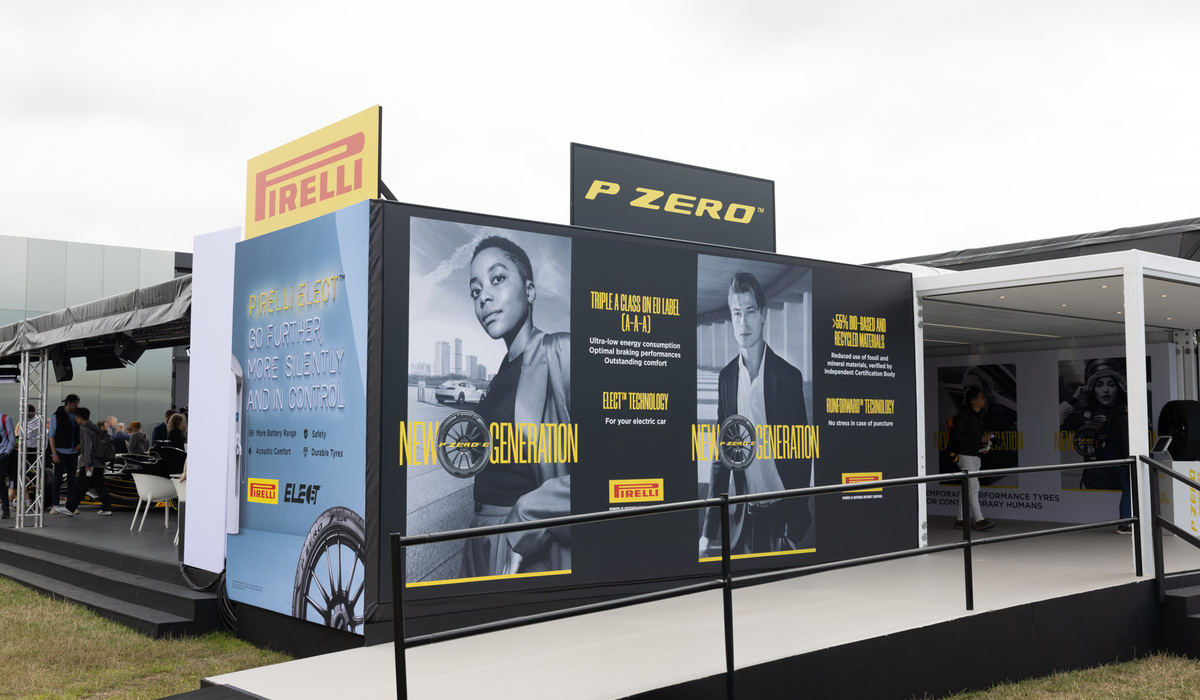 mid Goodwood - Der Pirelli Stand auf dem Goodwood Festival of Speed. Mike Neumann / mid