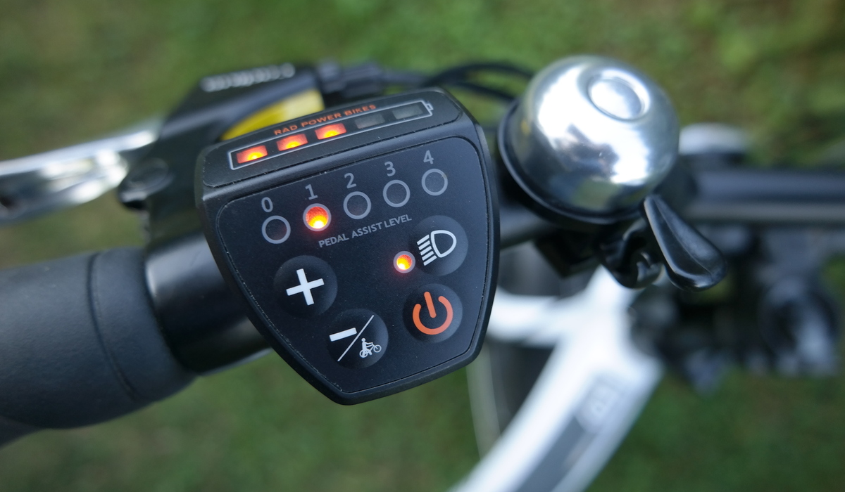 Übersichtlich: Die Steuerzentrale des RadExpand 5 kommt ohne Display aus Foto: SP-X/Rudolf Huber