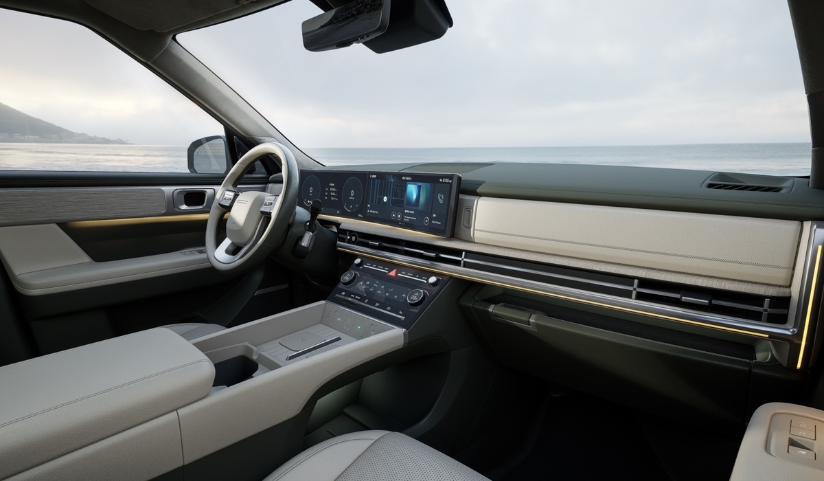 mid Groß-Gerau - Ein durchgehendes Panorama-Display verbindet den 12,3-Zoll-Bildschirm und das Infotainmentsystem und liegt gut im Sichtfeld des Fahrer. Hyundai Motor Deutschland GmbH