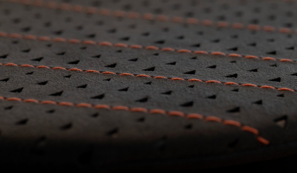 mid Groß-Gerau - Perforierte grafische Elemente sollen für Raffinesse sorgen. Cupra