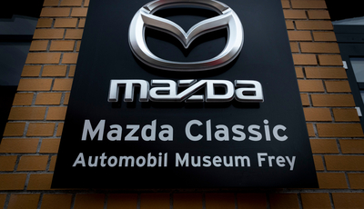 Mazda zeigt historische Modelle
