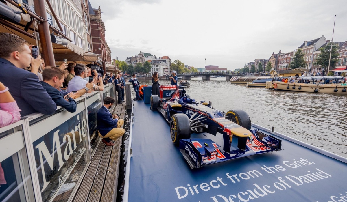 mid Groß-Gerau - Die Online-Auktionen auf Catawiki zielen darauf ab, die Welt der Formel 1 für Fans greifbar zu machen. Catawiki