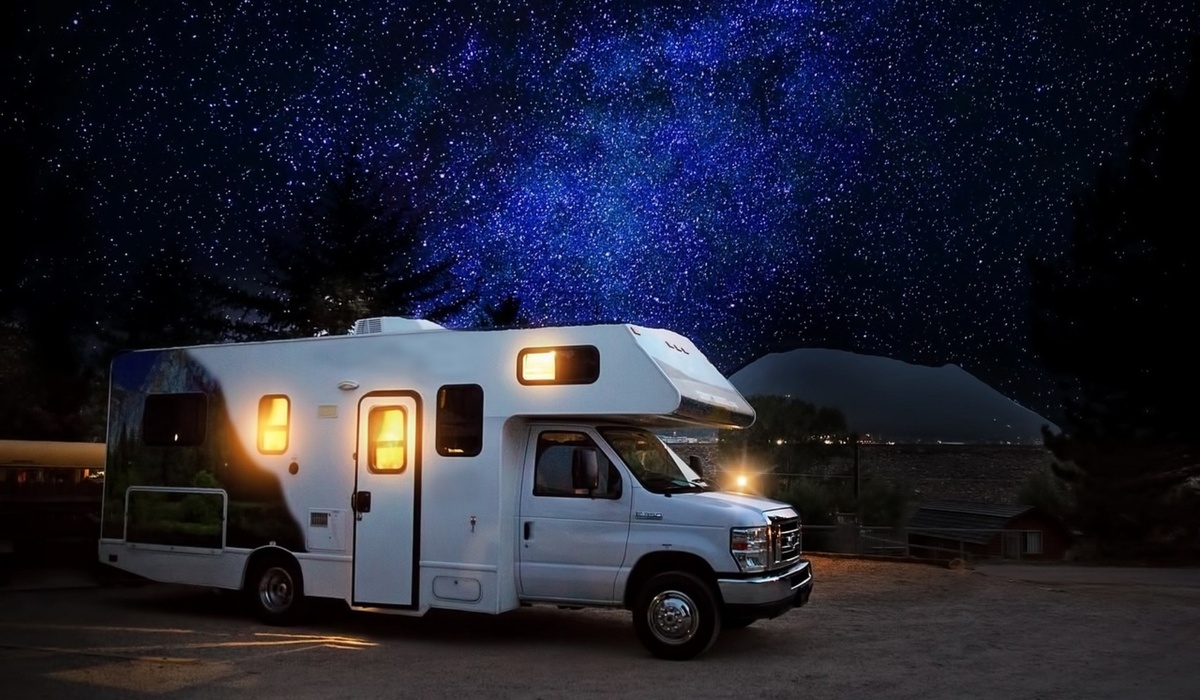 mid Groß-Gerau - Am häufigsten campen die Deutschen mit dem klassischen Wohnmobil. Jill Wellington / pixabay.com