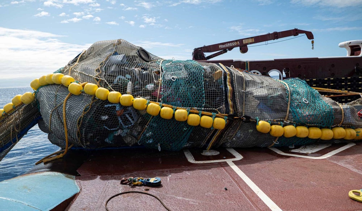 mid Groß-Gerau - The Ocean Cleanup will 90 Prozent des schwimmenden Plastiks bis 2040 aus dem Meer entfernen. Kia
