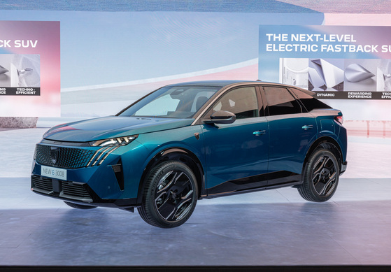 Weltpremiere Peugeot E-3008