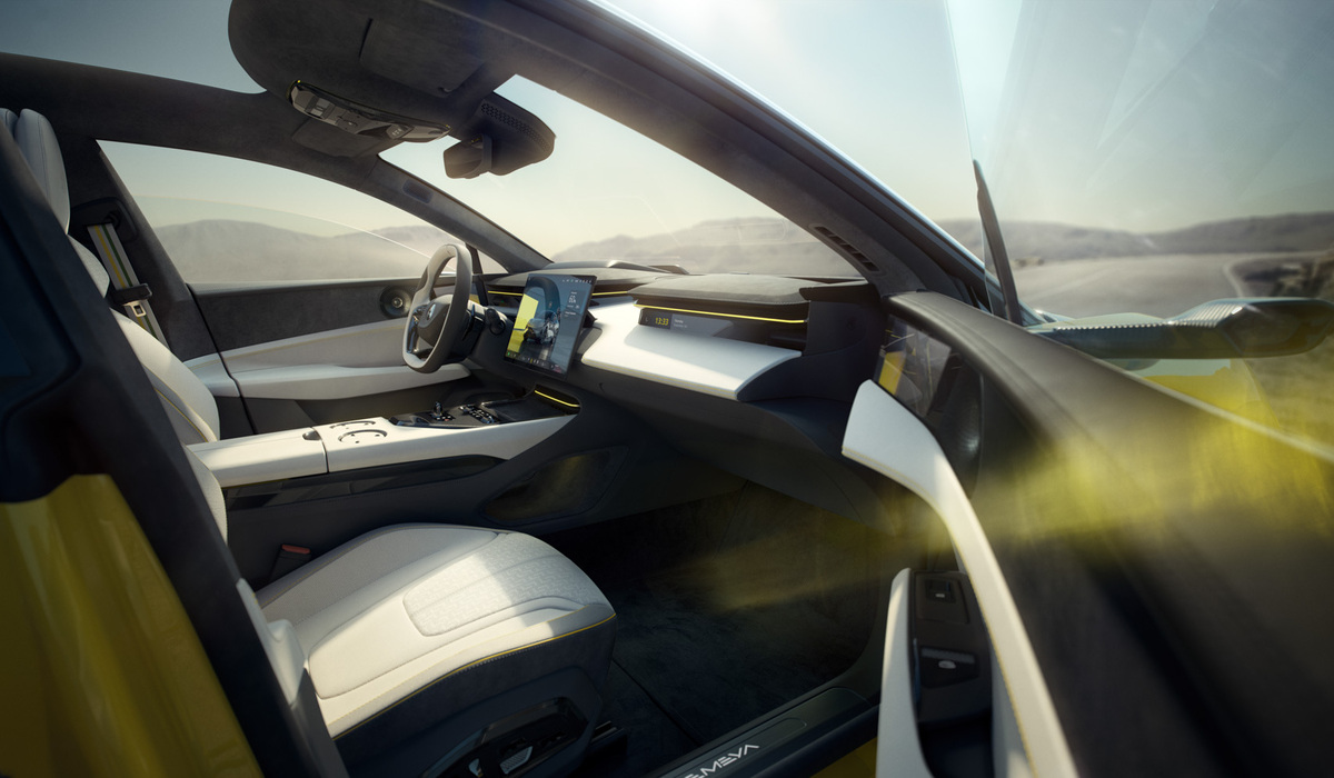 mid Groß-Gerau - Der Innenraum des Emeya soll mit luxuriösen Materialien und haptischen Oberflächen sowie einem intelligenten Fahrer-Cockpit und einem intuitiven Infotainment-System überzeugen. Lotus