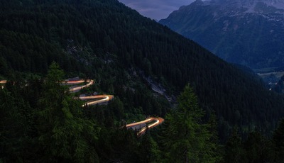 Das Schweizer Modell der ''freien Fahrt für freie Bürger'' führt über die Autobahnvignette