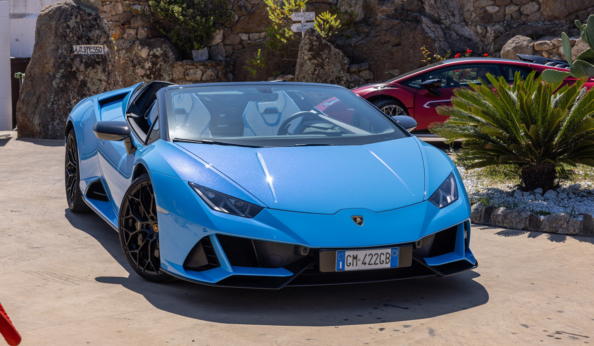 mid Olbia - Der Evo Spyder ist das Frischluftmodell der Huracan Familie. Mike Neumann / mid