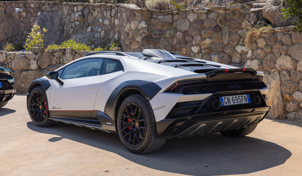 mid Olbia - Auch er hat einen Schnorchel zur Frischluftversorgung des Motors. Mike Neumann / mid