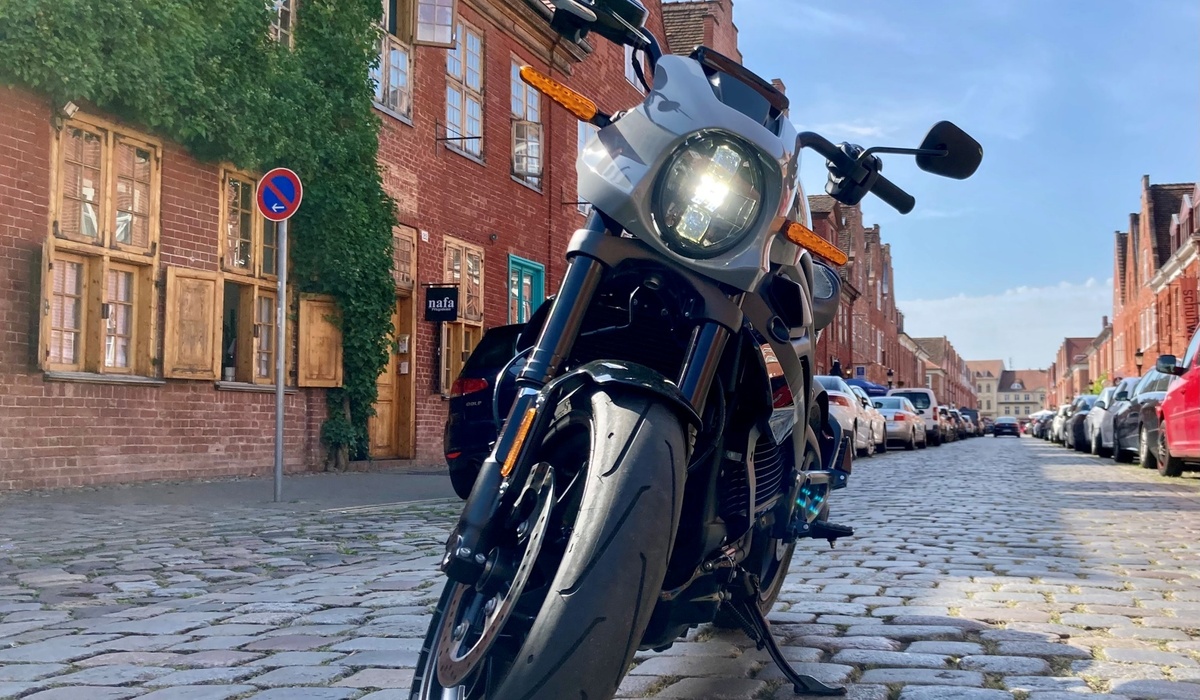 mid Berlin - Mit präzisem LED Licht. Rainer Unruh / mid