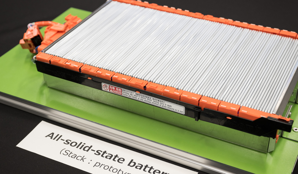 mid Groß-Gerau - Fertig entwickelt: die Festkörperbatterie. Toyota