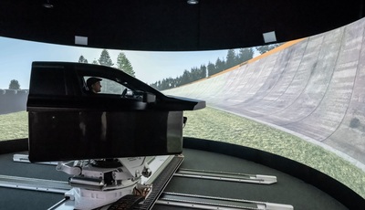 Continental testet Reifen für Kunden im Fahrsimulator
