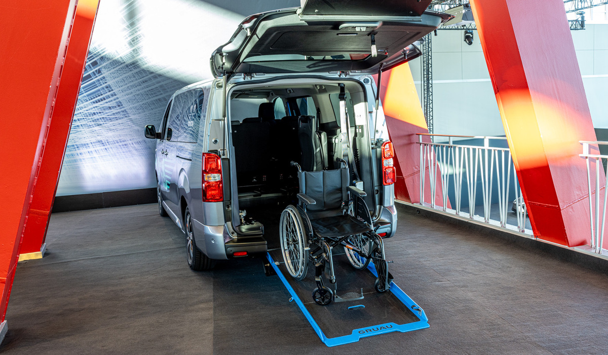 mid Brüssel - Dieser Toyota Proace wurde behindertengerecht umgebaut. Mike Neumann / mid