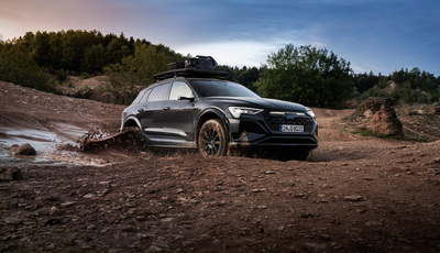 Offroad pur - Audi Q8 e-tron edition Dakar