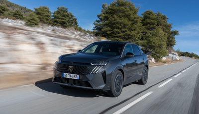 Peugeot startet mit dem neuen E-3008 in eine neue Ära