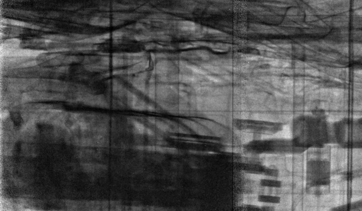 mid Groß-Gerau - Die Dauer des Röntgenpulses beträgt nur wenige Mikrosekunden, was es erlaubt, Deformationsprozesse im Crashtest ohne Bewegungsunschärfe aufzuzeichnen. Mercedes-Benz
