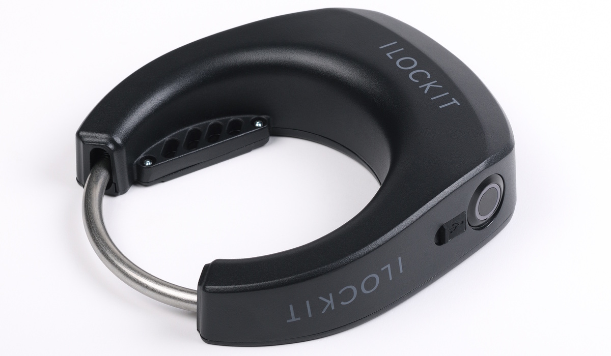 Der Metallbügel schließt automatisch, sobald sich der Nutzer mit seinem Smartphone vom Fahrrad entfernt Foto: Haveltec