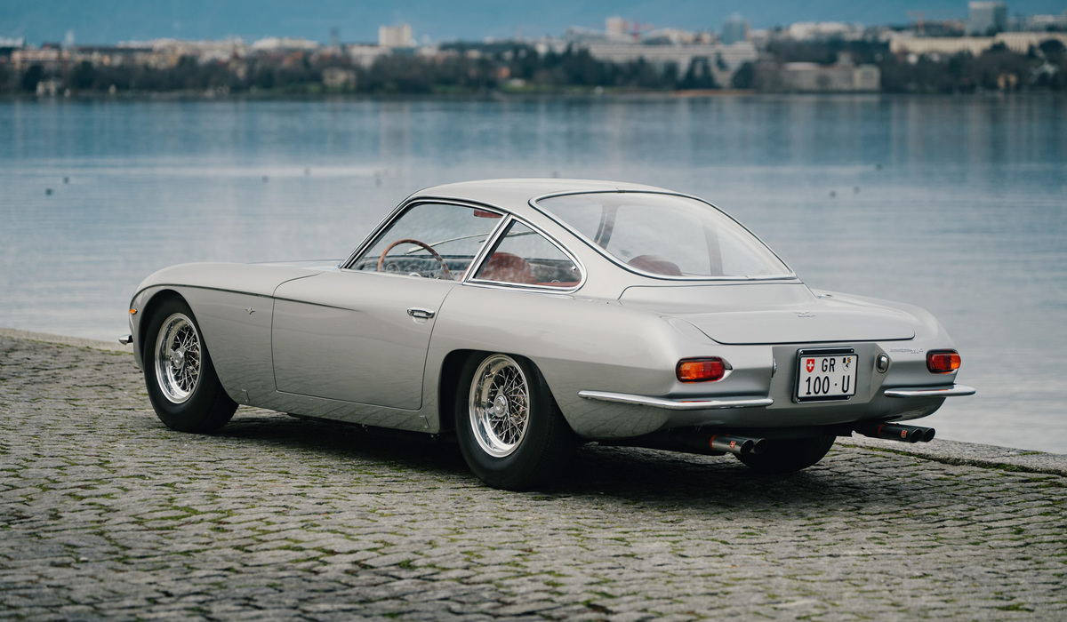 mid Groß-Gerau - Die Verkaufsgeschichte von Automobili Lamborghini begann 1964 mit der Präsentation des 350 GT auf dem Genfer Autosalon. Lamborghini