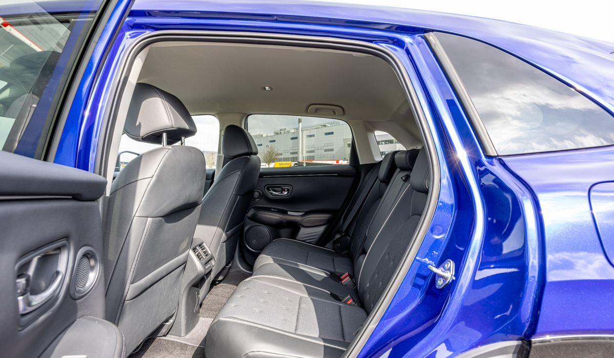 mid Erlensee - die Türen lassen sich weit öffnen und erleichtern das Einsteigen auch im Fond. Mike Neumann / mid