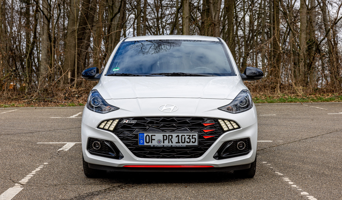 mid Groß-Gerau - LED Tagfahrlicht und LED Rückleuchten sind verbaut, die Projektionsscheinwerfer setzen noch auf Halogen Technik. Mike Neumann / mid