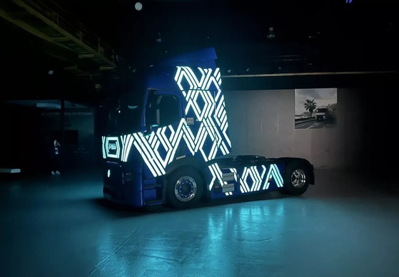 Renault E-Tech T: Leuchtender Laster