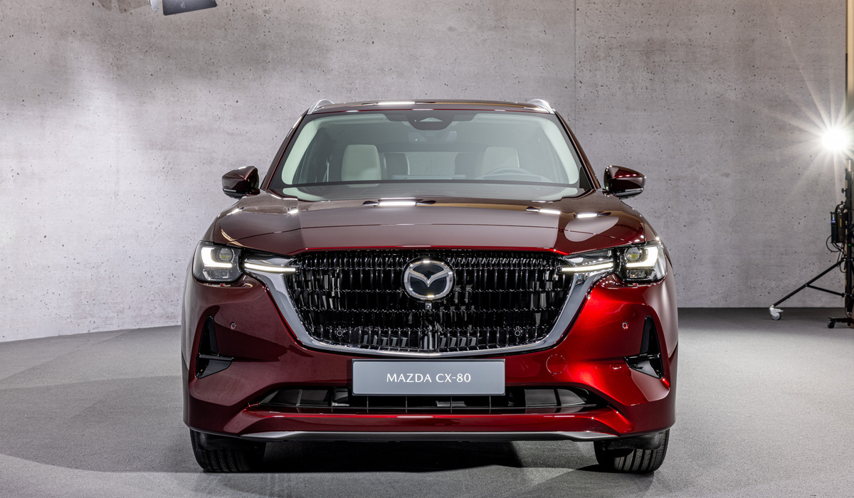 mid Oberursel - Voll LED-Scheinwerfer sind in dieser Klasse Pflicht. Mike Neumann / mid