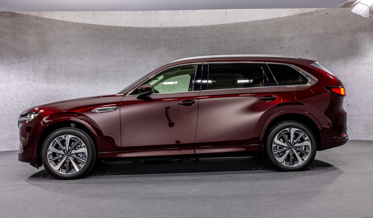 mid Oberursel - Knapp unter 5 Meter lang, der Mazda CX-80. Mike Neumann / mid