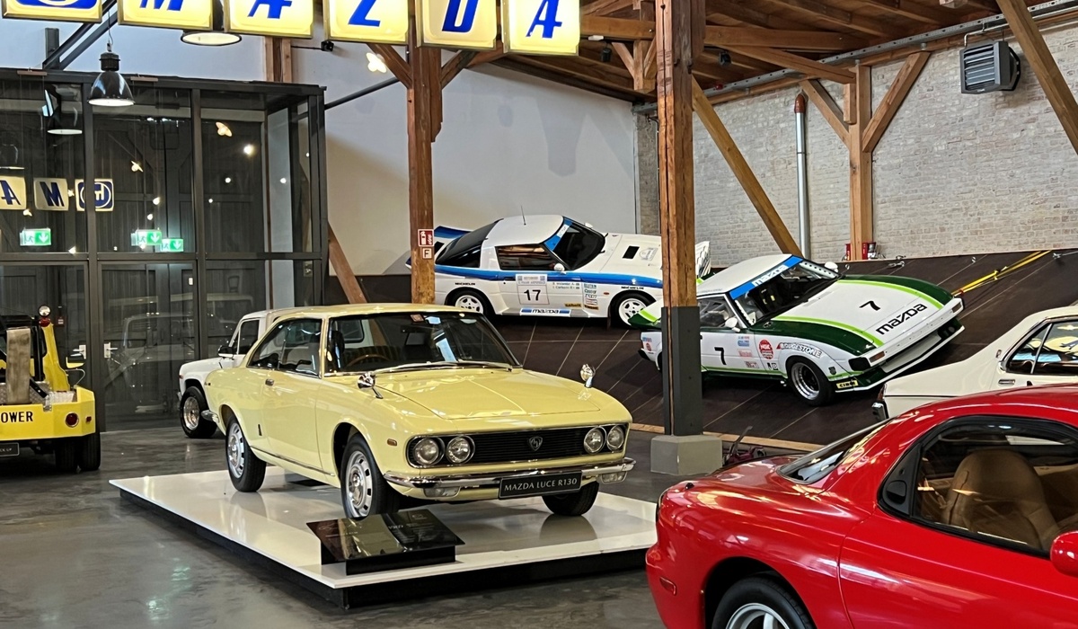 mid Groß-Gerau - Nahezu alle Mazda Modelle mit Kreiskolbenmotor sind vertreten: von ikonischen Serienmodellen bis hin zu wahren Exoten und erfolgreichen Rennwagen. Mazda
