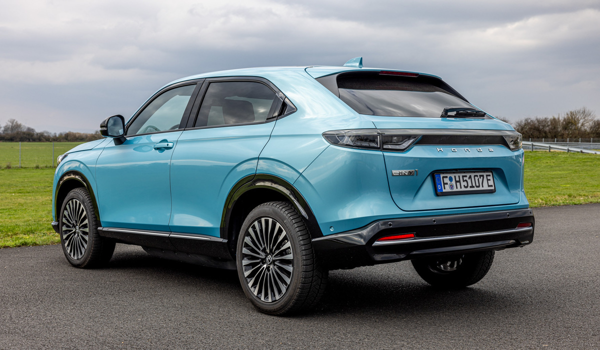 mid Erlensee - Optisch lehnt er sich an den Verbrenner H-RV an. Mike Neumann / mid