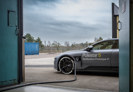 Polestar 5 binnen zehn Minuten aufgeladen