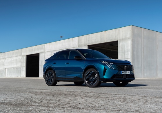 Der neue Peugeot 3008 zeigt ab sofort seine Krallen