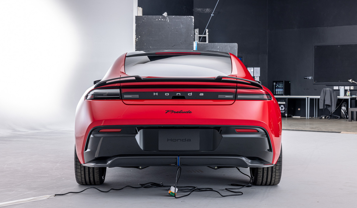 mid London - Am Concept ist kein Endrohr ersichtlich, wir sind gespannt, wie das Produktionsfahrzeug aussehen wird. Mike Neumann / mid