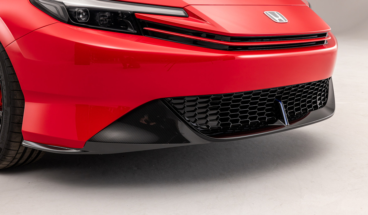 mid London - Der Frontspoiler ist in Carbonoptik gehalten. Mike Neumann / mid