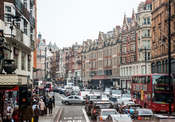 Städte mit verrücktem Straßenverkehr