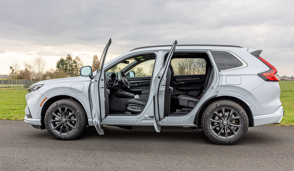 mid Groß-Gerau - Die Türen des CR-V lassen sich wirklich weit öffnen. Mike Neumann / mid