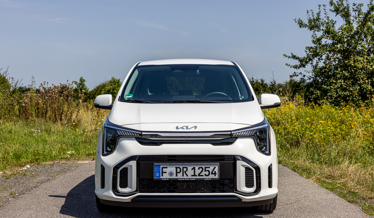 mid Dreieich - Der Kia Picanto hat im Facelift ein runderneuertes Gesicht. Mike Neumann / mid