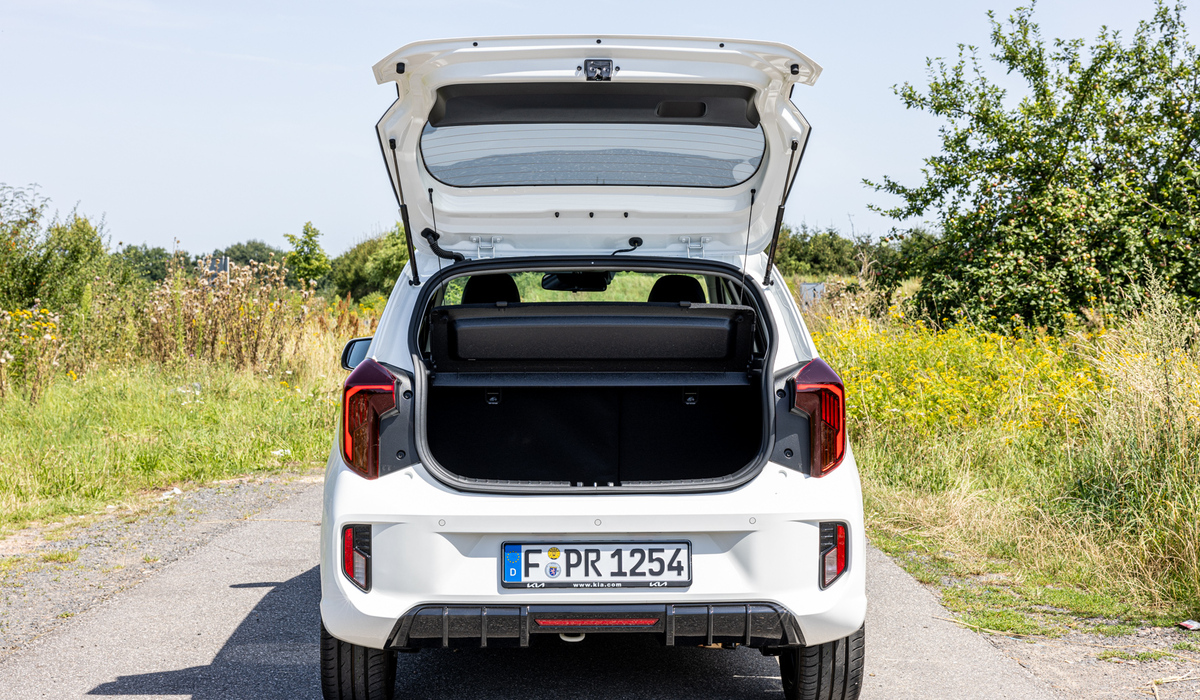 mid Dreieich - Der Kia Picanto hat mit 255 Litern Fassungsvermögen den größten Kofferraum im A-Segment. Mike Neumann / mid