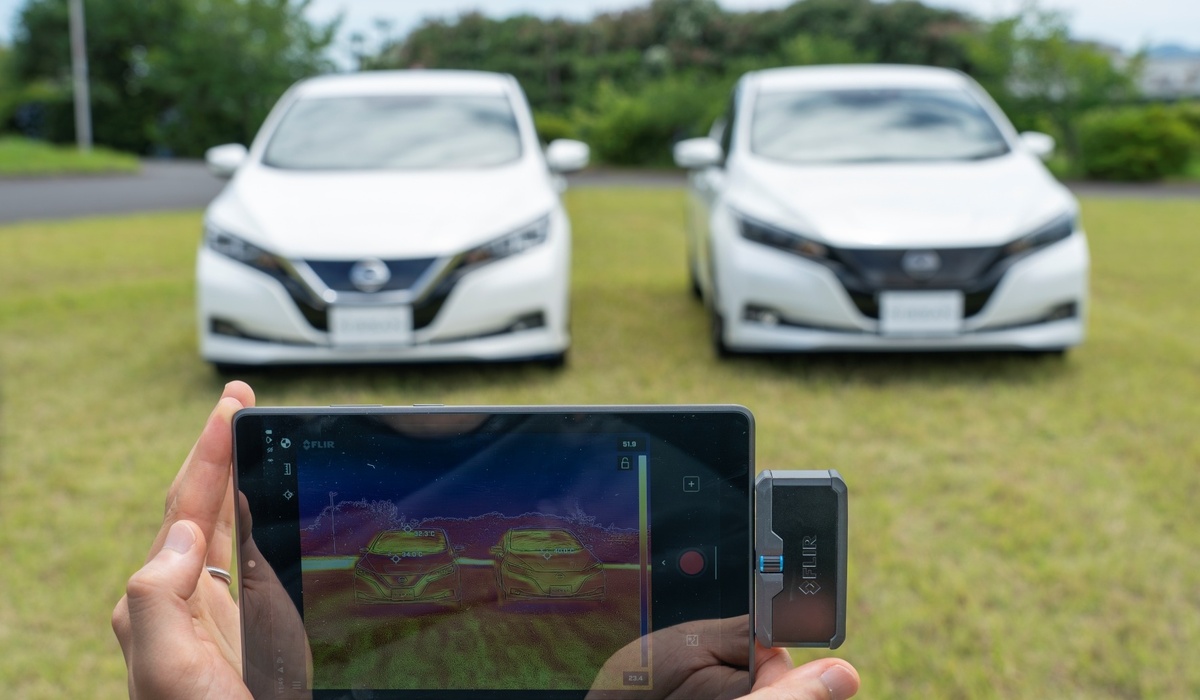 mid Groß-Gerau - In den Lack eingebettetes Nanomaterial soll die Hitzeübertragung auf Oberflächen wie Fahrzeugdach, Motorhaube, Türen und Verkleidungen reduzieren. Nissan