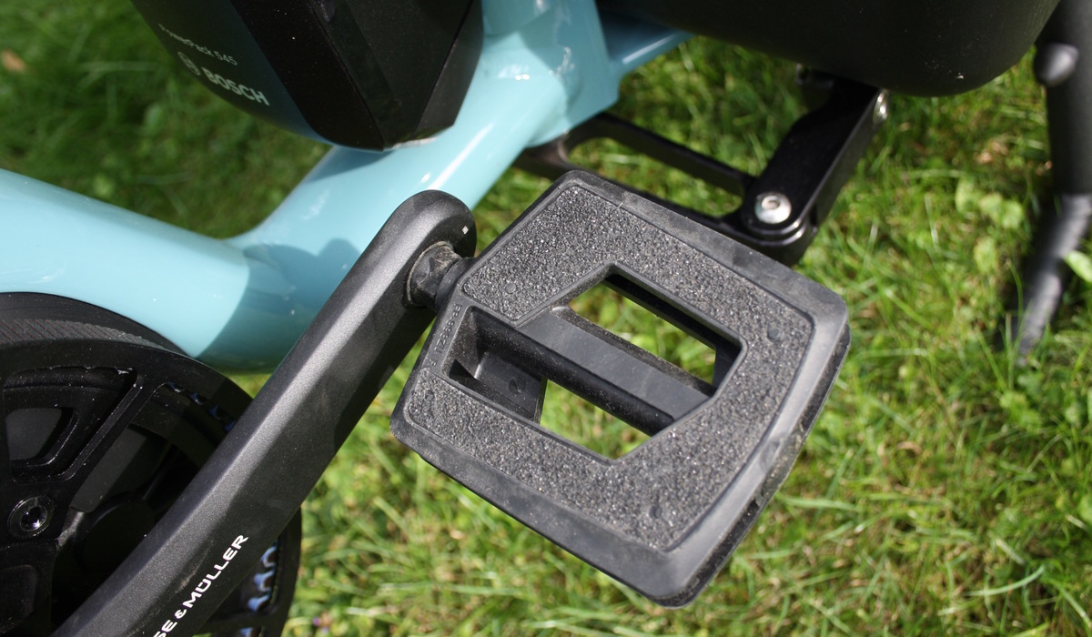 Praktisch sind die rutschfesten Pedale am Carrie Foto: SP-X/Mario Hommen