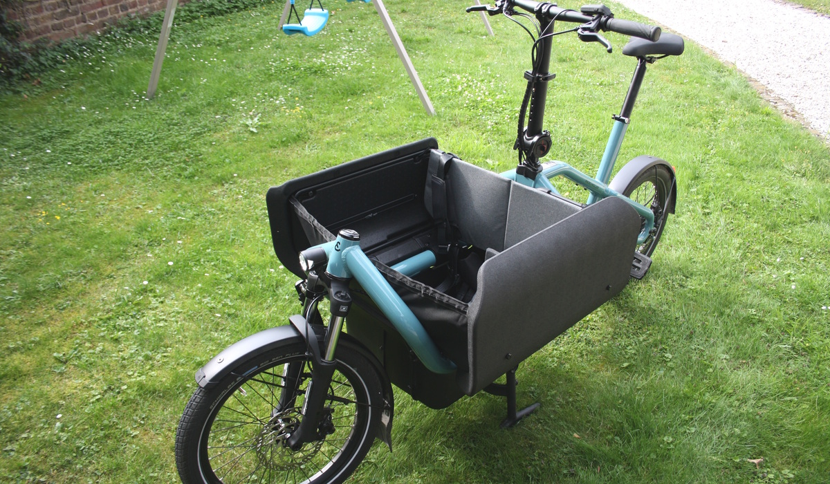 Die Deckel der Flex-Box lassen sich aufklappen, was das Stauvolumen deutlich erhöht Foto: SP-X/Mario Hommen