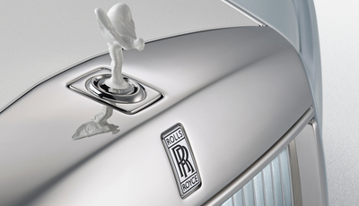 Rolls-Royce: Kühlerfigur in Keramik-Ausführung