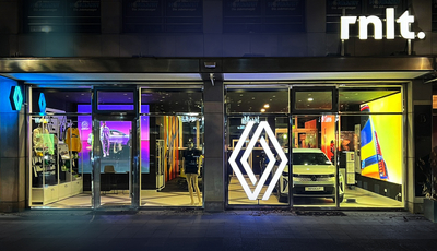 Renault eröffnet erstes Markenschaufenster in Deutschland