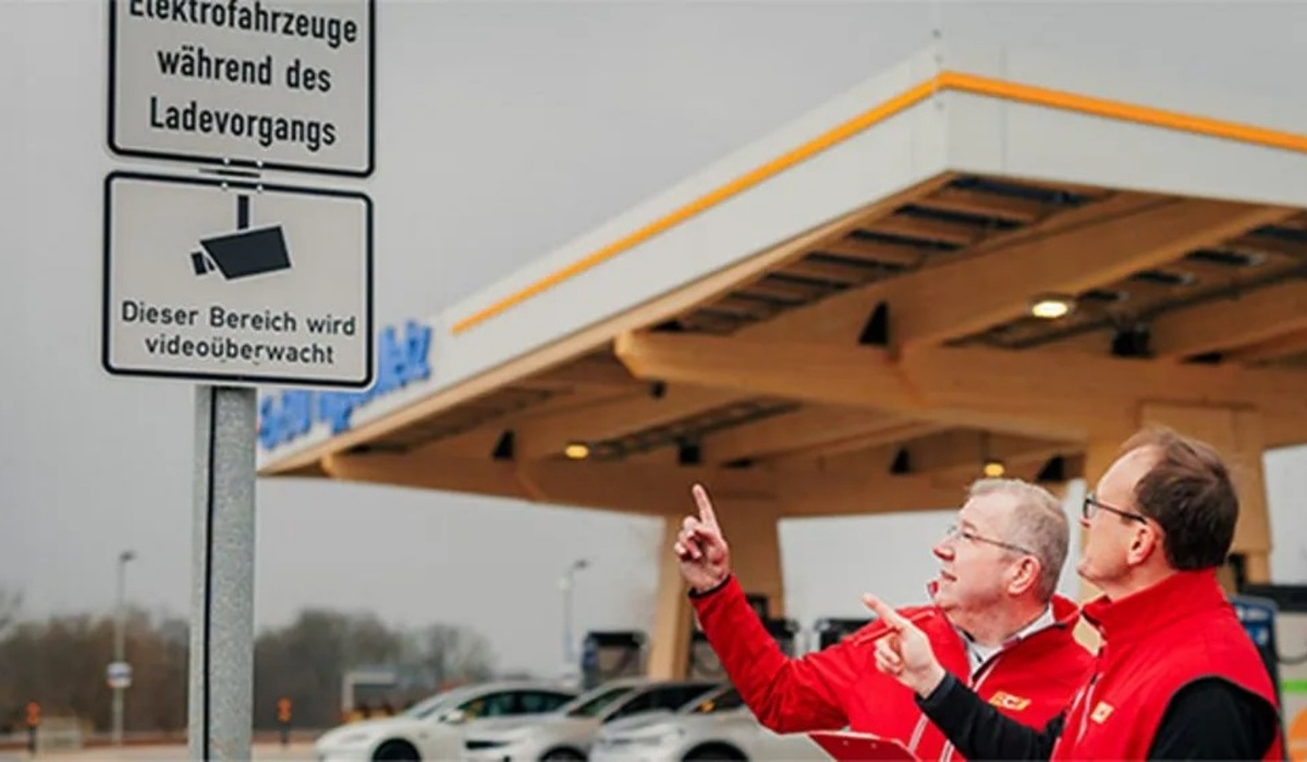 mid Groß-Gerau - Beleuchtung und Kameras sorgen für Sicherheit. ACE / Lukas Frontzek