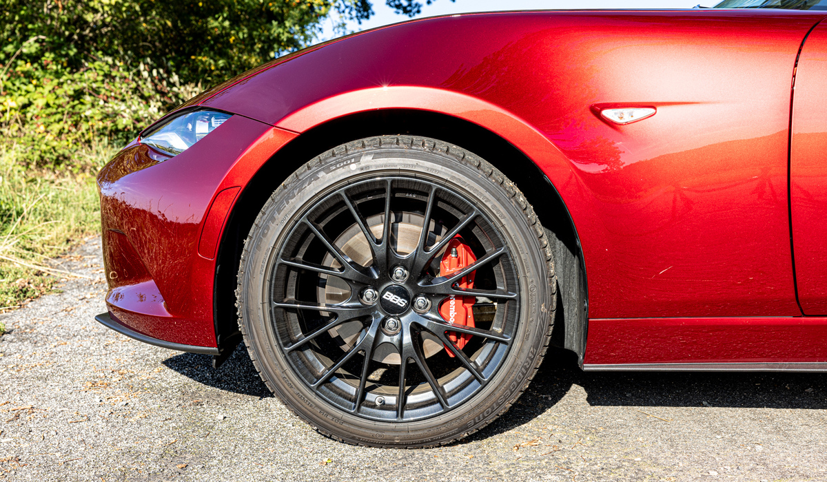 mid Groß-Gerau - BBS Schmiederäder, Brembo-Bremse, der MX5 meint es ernst. Mike Neumann / mid