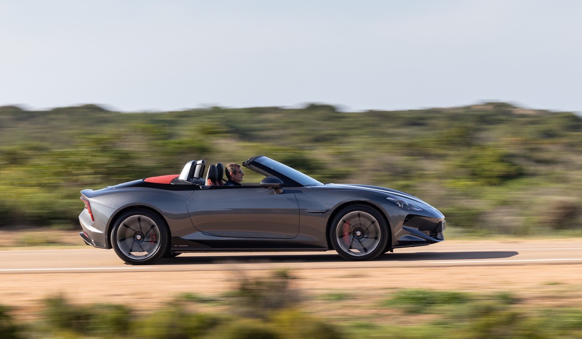 3,2 Sekunden gibt MG als Sprint von null auf 100 km/h an, bestes Sportwagenniveau Foto: MG