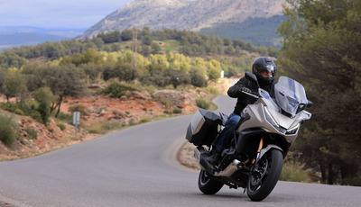 Fahrbericht: Honda NT1100  - Gediegener Gleiter 