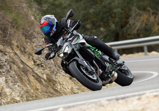 Fahrbericht: Kawasaki Z900  - Grüne Versuchung auf zwei Rädern 